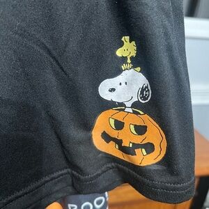 NWT-🎃 Peanuts- Women’s 2 Pack Sleep Shorts & Pajama Pants